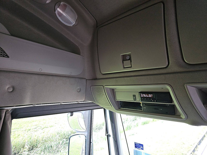 Tractor unit Iveco AS440S40 STRALIS LNG INTARDER: picture 9