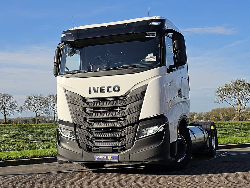 Iveco S-WAY AS440S46 LNG GAS - Tractor unit: picture 1 Iveco S-WAY AS440S46 LNG GAS - Tractor unit: picture 1