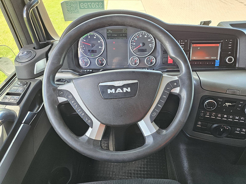 Tractor unit MAN 18.400 TGX HYDRODRIVE 4X4: picture 16