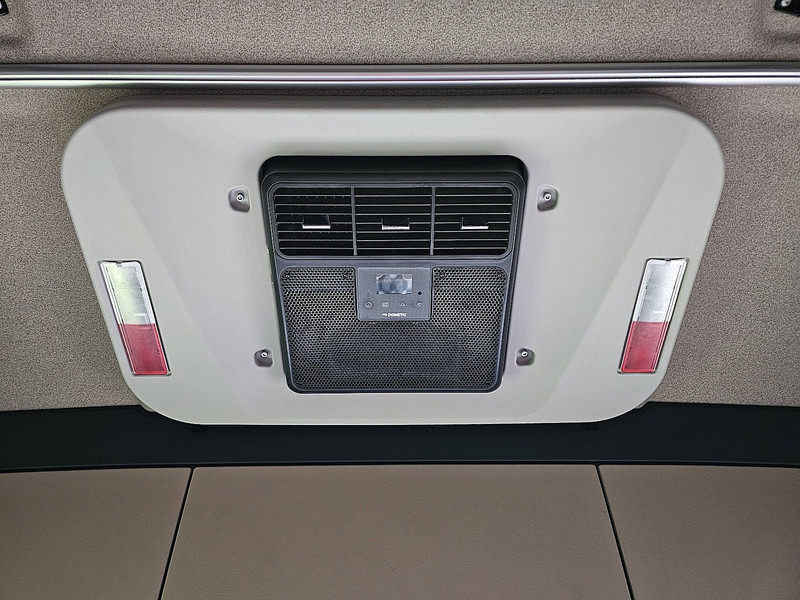 Tractor unit MAN 18.460 TGX kipphydr: picture 11