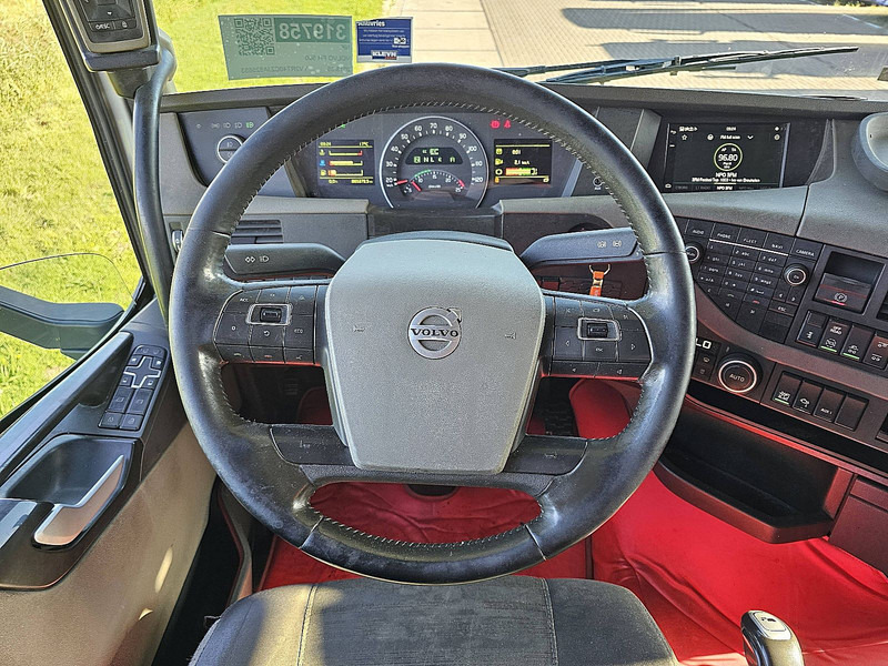 Tractor unit Volvo FH 500 6X2 BOOGIE PTO+HYDR.: picture 15