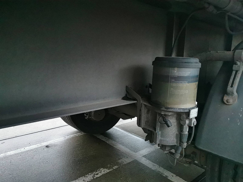 Refrigerator semi-trailer Van Eck U T-2 I chainsystem: picture 9 Refrigerator semi-trailer Van Eck U T-2 I chainsystem: picture 9