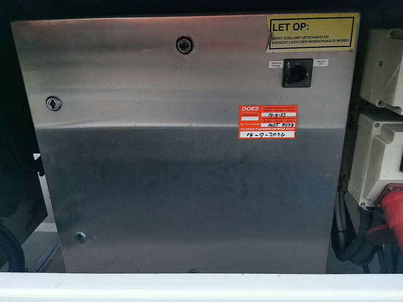 Refrigerator semi-trailer Van Eck U T-2 I chainsystem: picture 7 Refrigerator semi-trailer Van Eck U T-2 I chainsystem: picture 7