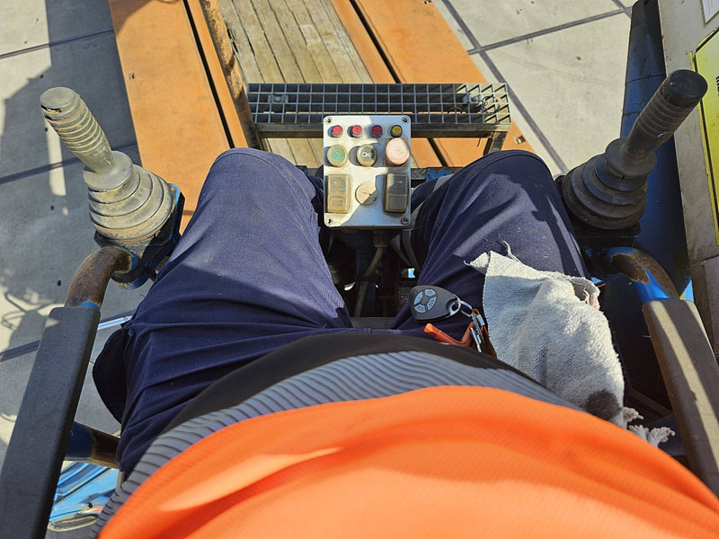 Dropside/ Flatbed semi-trailer Vogelzang VO2-STG-15-30-STN Crane Kran Kraan: picture 11 Dropside/ Flatbed semi-trailer Vogelzang VO2-STG-15-30-STN Crane Kran Kraan: picture 11