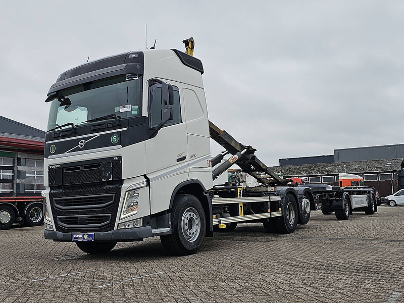 Volvo FH 460 6X2 HYVALIFT 291TKM - Hook lift truck: picture 1 Volvo FH 460 6X2 HYVALIFT 291TKM - Hook lift truck: picture 1