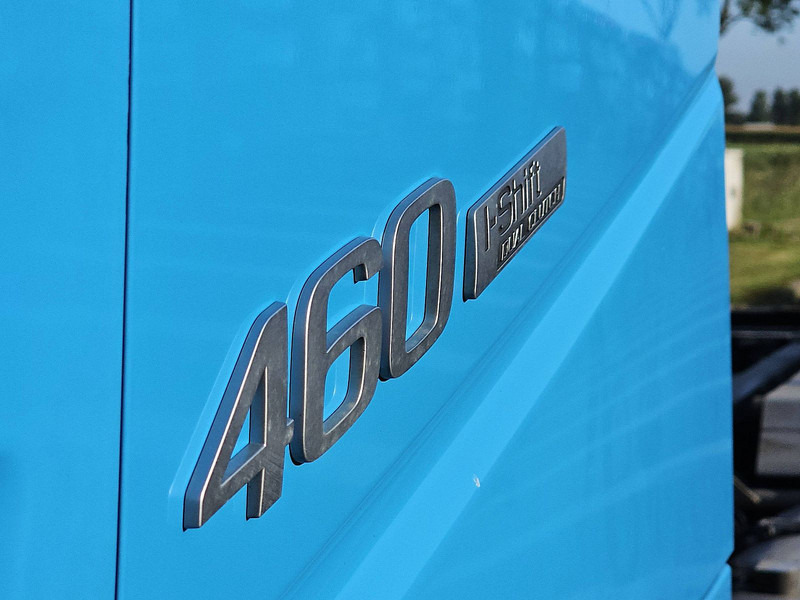 Container transporter/ Swap body truck Volvo FH 460 XL XENON WB490: picture 18 Container transporter/ Swap body truck Volvo FH 460 XL XENON WB490: picture 18