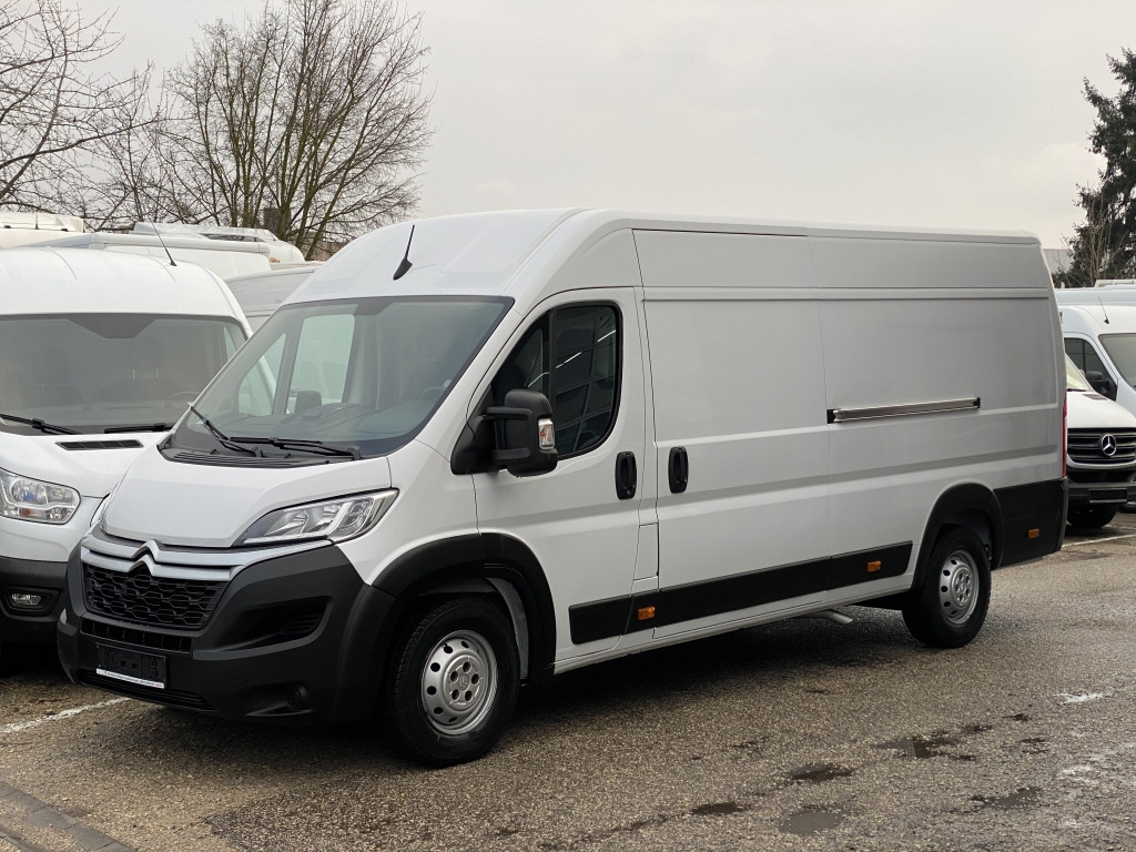 Small van Citroen Jumper 35 L4H2 Club Heavy BlueHDi 140 Start&Stop: picture 7