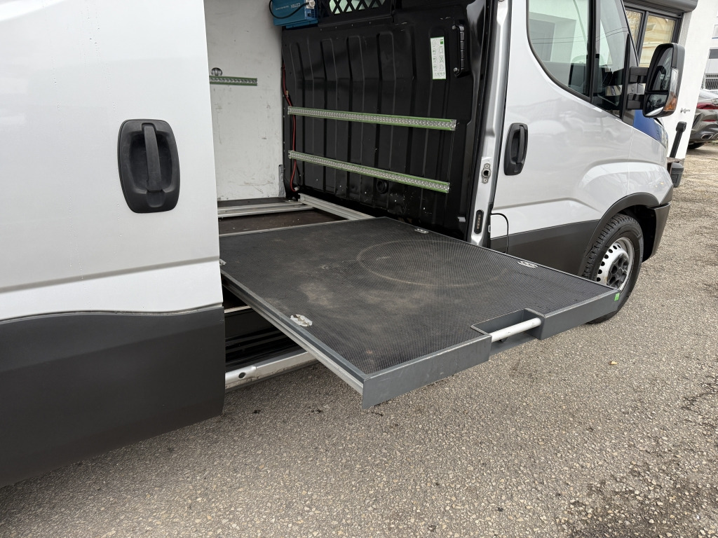 Iveco Daily 35S14 CNG Erdgas Klimaaut. Sitzheizung - Panel van: picture 5 Iveco Daily 35S14 CNG Erdgas Klimaaut. Sitzheizung - Panel van: picture 5