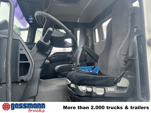 MAN TGA 26.360 6X2/4 BL, Vorlauf Lenk-Liftachse - Skip loader truck: picture 2 MAN TGA 26.360 6X2/4 BL, Vorlauf Lenk-Liftachse - Skip loader truck: picture 2