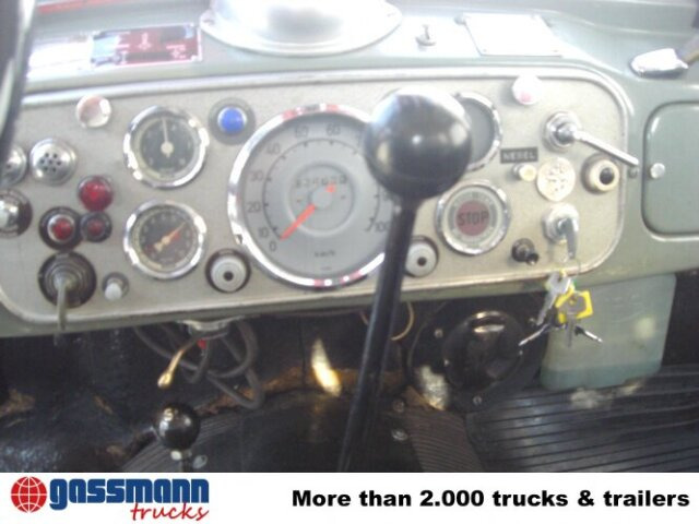 Magirus Deutz MAGIRUS URANUS 250D22 KW 16 Feuerwehr Kranwagen - Fire truck, Crane truck: picture 3 Magirus Deutz MAGIRUS URANUS 250D22 KW 16 Feuerwehr Kranwagen - Fire truck, Crane truck: picture 3