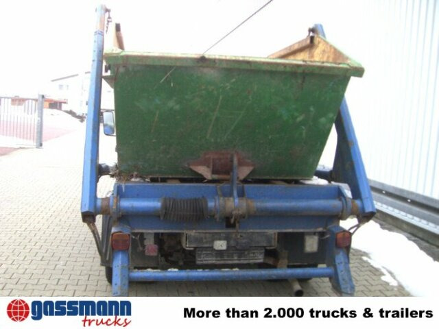 Mitsubishi Canter 4x2 - Skip loader truck: picture 3 Mitsubishi Canter 4x2 - Skip loader truck: picture 3