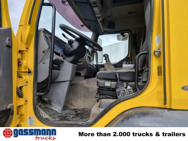 Renault Kerax 380.26 6x4, Bordmatik links - Tipper: picture 2 Renault Kerax 380.26 6x4, Bordmatik links - Tipper: picture 2