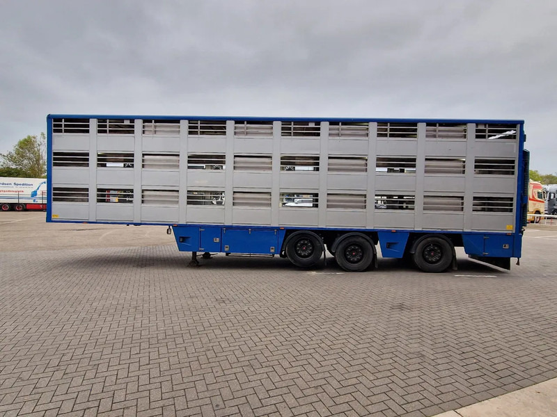 Berdex 0S1227 - 3 deck Livestock - Loadlift - Steering axle - Livestock semi-trailer: picture 5 Berdex 0S1227 - 3 deck Livestock - Loadlift - Steering axle - Livestock semi-trailer: picture 5