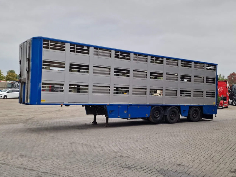 Berdex 0S1227 - 3 deck Livestock - Loadlift - Steering axle - Livestock semi-trailer: picture 4 Berdex 0S1227 - 3 deck Livestock - Loadlift - Steering axle - Livestock semi-trailer: picture 4