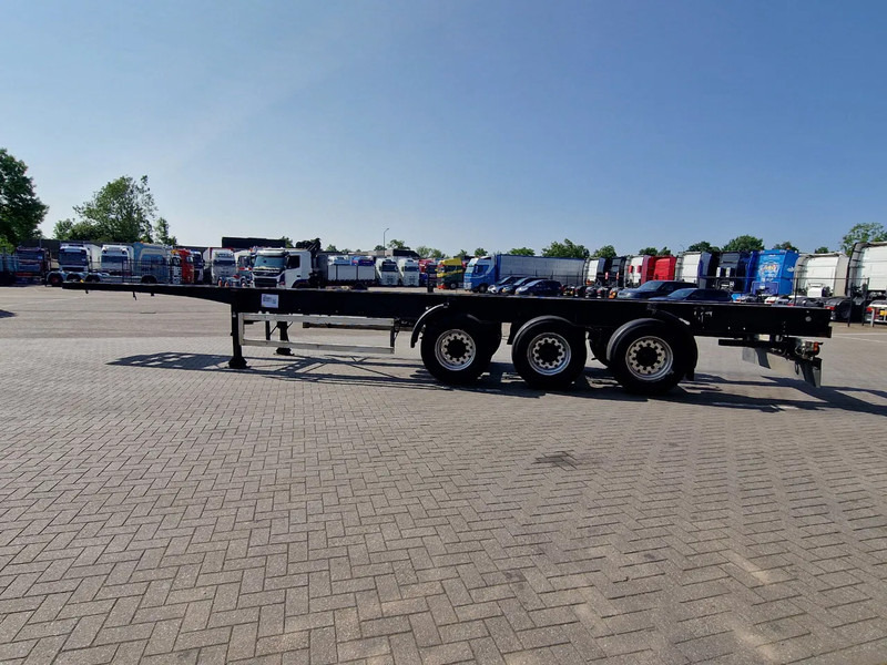 Latre Chassis - 3 axle BPW - Drum brakes - Container transporter/ Swap body semi-trailer: picture 4 Latre Chassis - 3 axle BPW - Drum brakes - Container transporter/ Swap body semi-trailer: picture 4