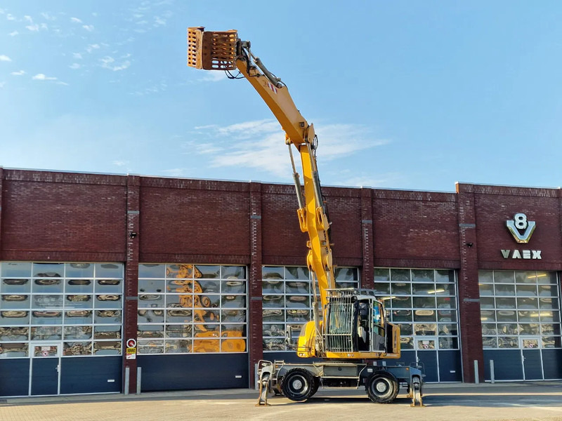 Liebherr LH24M / LH 24 M - 2019 - 8878 hours - Full option - Grijper - Waste/ Industry handler: picture 1 Liebherr LH24M / LH 24 M - 2019 - 8878 hours - Full option - Grijper - Waste/ Industry handler: picture 1