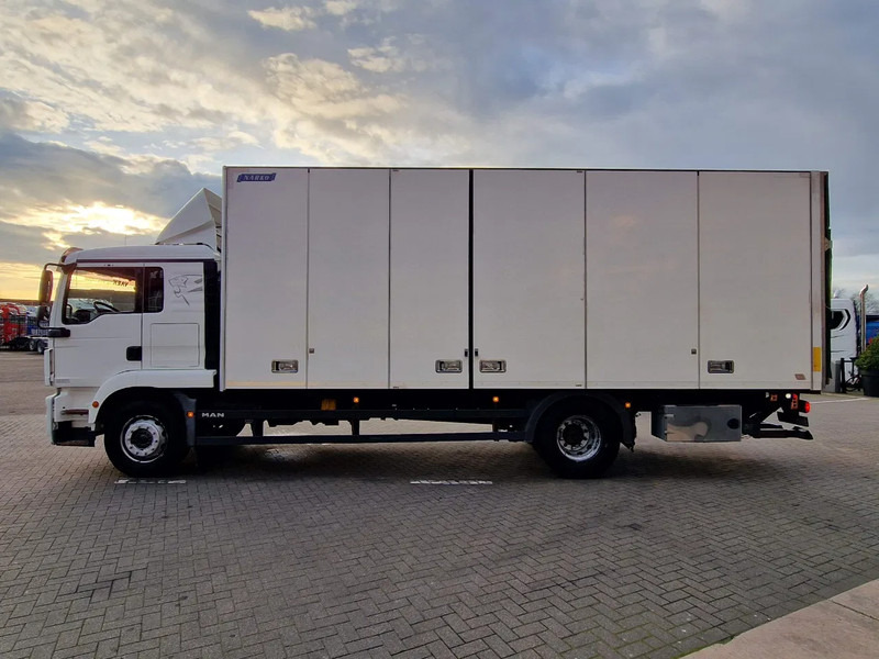 MAN TGM 18.340 4x2 - Sleepercab - Box with sidedoors - Loadlift - Full air - Euro 6 - Automatic - Box truck: picture 4 MAN TGM 18.340 4x2 - Sleepercab - Box with sidedoors - Loadlift - Full air - Euro 6 - Automatic - Box truck: picture 4