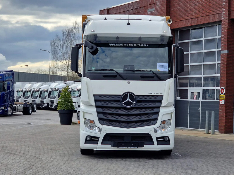 Mercedes-Benz Actros 2545 6x2 Finkl 4 stock livestock box - 65.30 M2 - Water & Ventilation - Retarder - Full air - Livestock truck: picture 2 Mercedes-Benz Actros 2545 6x2 Finkl 4 stock livestock box - 65.30 M2 - Water & Ventilation - Retarder - Full air - Livestock truck: picture 2