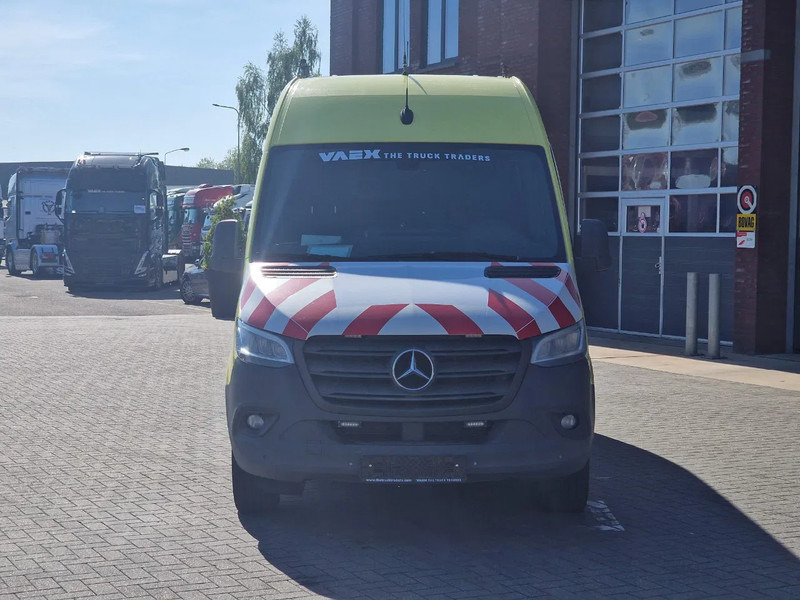 Mercedes-Benz Sprinter 314 Convoi Exceptionnel / Camper - 6 seats - Bed - Fridge - Euro 6 - Automatic gearbox - Panel van: picture 2 Mercedes-Benz Sprinter 314 Convoi Exceptionnel / Camper - 6 seats - Bed - Fridge - Euro 6 - Automatic gearbox - Panel van: picture 2