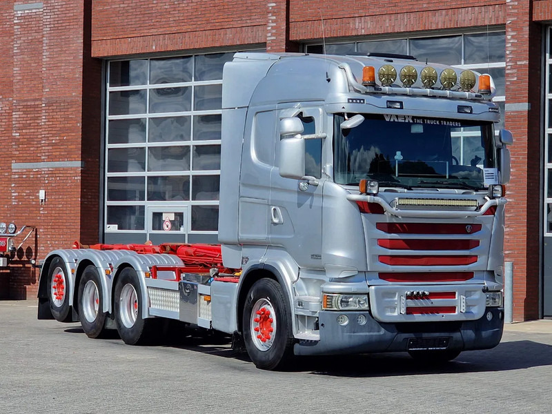 Scania R490 8x4*4 - HIAB XR24SL58 24T hooklift - Euro 6 - Full air - Steering axle - Hook lift truck: picture 3 Scania R490 8x4*4 - HIAB XR24SL58 24T hooklift - Euro 6 - Full air - Steering axle - Hook lift truck: picture 3