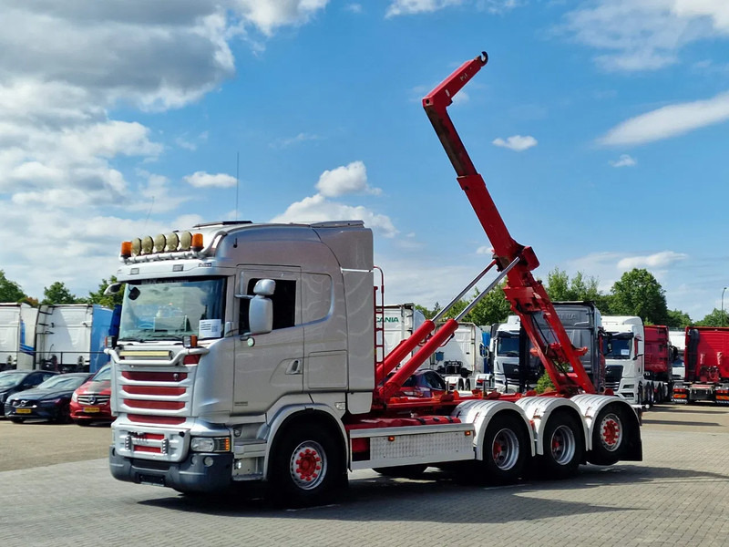Scania R490 8x4*4 - HIAB XR24SL58 24T hooklift - Euro 6 - Full air - Steering axle - Hook lift truck: picture 5 Scania R490 8x4*4 - HIAB XR24SL58 24T hooklift - Euro 6 - Full air - Steering axle - Hook lift truck: picture 5