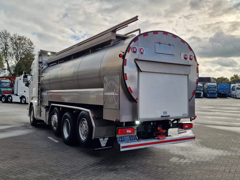 Scania R520 V8 8x2*4 - Tank - 19.000L - 4 compartments - Pump and counter - Retarder - Tank truck: picture 5 Scania R520 V8 8x2*4 - Tank - 19.000L - 4 compartments - Pump and counter - Retarder - Tank truck: picture 5