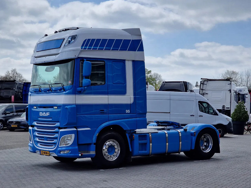 DAF XF 460 SuperSpaceCab 4x2 - PTO/Hydraulic - Night clima - Clean Dutch truck - Tractor unit: picture 3 DAF XF 460 SuperSpaceCab 4x2 - PTO/Hydraulic - Night clima - Clean Dutch truck - Tractor unit: picture 3
