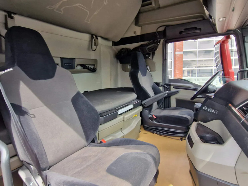 Leasing of MAN TGX 18.510 4x2 - Retarder - Night clima - 2x tank - Navi - Full spoiler MAN TGX 18.510 4x2 - Retarder - Night clima - 2x tank - Navi - Full spoiler: picture 19