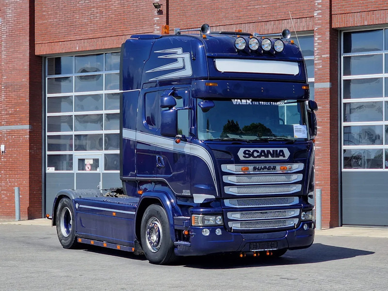 Scania R520 V8 Topline 4x2 - Manual gearbox - Retarder - PTO/Hydraulic - Full air - Leather - Tractor unit: picture 1 Scania R520 V8 Topline 4x2 - Manual gearbox - Retarder - PTO/Hydraulic - Full air - Leather - Tractor unit: picture 1