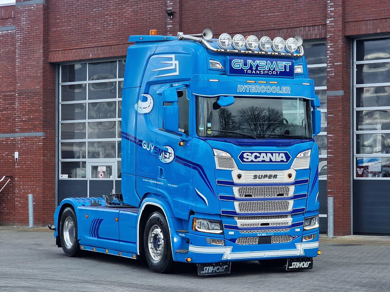 Scania S500 NGS Highline 4x2 - PTO/Hydraulic - Retarder - Custom exterior - Full air - Leather - Navi - Tractor unit: picture 1 Scania S500 NGS Highline 4x2 - PTO/Hydraulic - Retarder - Custom exterior - Full air - Leather - Navi - Tractor unit: picture 1