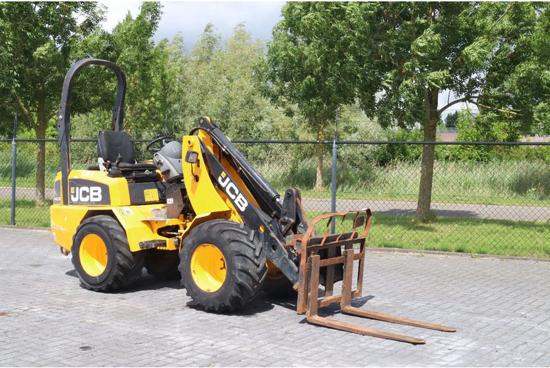 JCB 403 WLS | FORKS | BUCKET - Compact track loader: picture 5 JCB 403 WLS | FORKS | BUCKET - Compact track loader: picture 5