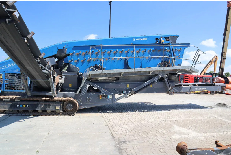 Kleemann MS19D | 500 T/H | TRIPPLE DECK | REMOTE CONTROL - Screener: picture 5 Kleemann MS19D | 500 T/H | TRIPPLE DECK | REMOTE CONTROL - Screener: picture 5