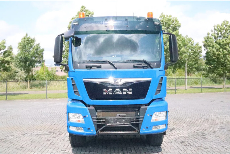 MAN TGS 35.500 | 8X4 | BIG AXLES | RETARDER | EURO 6 - Tipper: picture 2 MAN TGS 35.500 | 8X4 | BIG AXLES | RETARDER | EURO 6 - Tipper: picture 2