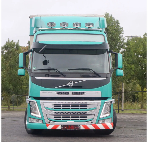 MEUSBURGER FM 330 2-AXLE | HYDR HEBEDACH | VOLVO FM330 LOWDECK - Low loader semi-trailer: picture 2 MEUSBURGER FM 330 2-AXLE | HYDR HEBEDACH | VOLVO FM330 LOWDECK - Low loader semi-trailer: picture 2
