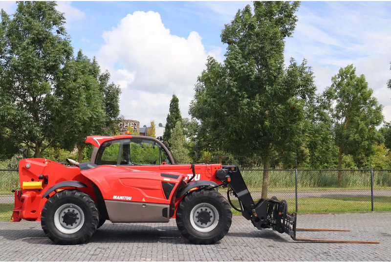 Manitou MLT 960 | SWING HYDR. QUICK COUPLER | HYDR. FORKS | BUCKET - Telescopic handler: picture 4 Manitou MLT 960 | SWING HYDR. QUICK COUPLER | HYDR. FORKS | BUCKET - Telescopic handler: picture 4