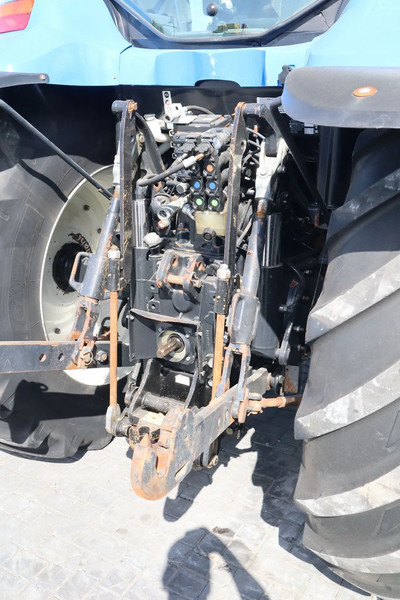 Leasing of New Holland TS135A | 40 KM/H | 4X4 | SUPERSTEER New Holland TS135A | 40 KM/H | 4X4 | SUPERSTEER: picture 10 Leasing of New Holland TS135A | 40 KM/H | 4X4 | SUPERSTEER New Holland TS135A | 40 KM/H | 4X4 | SUPERSTEER: picture 10