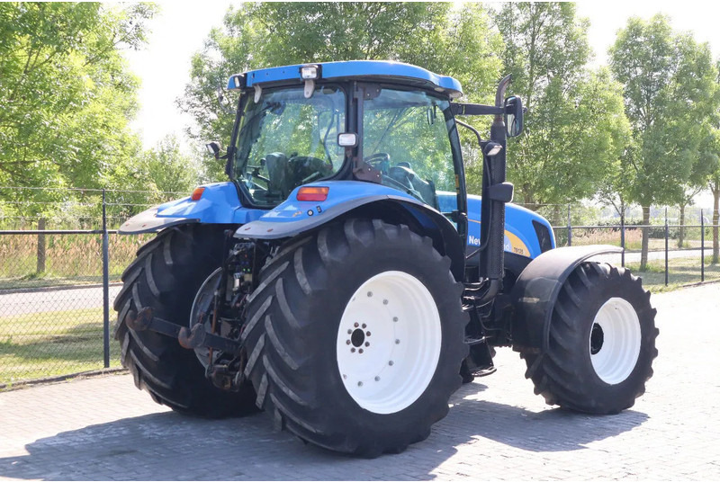 Leasing of New Holland TS135A | 40 KM/H | 4X4 | SUPERSTEER New Holland TS135A | 40 KM/H | 4X4 | SUPERSTEER: picture 6 Leasing of New Holland TS135A | 40 KM/H | 4X4 | SUPERSTEER New Holland TS135A | 40 KM/H | 4X4 | SUPERSTEER: picture 6