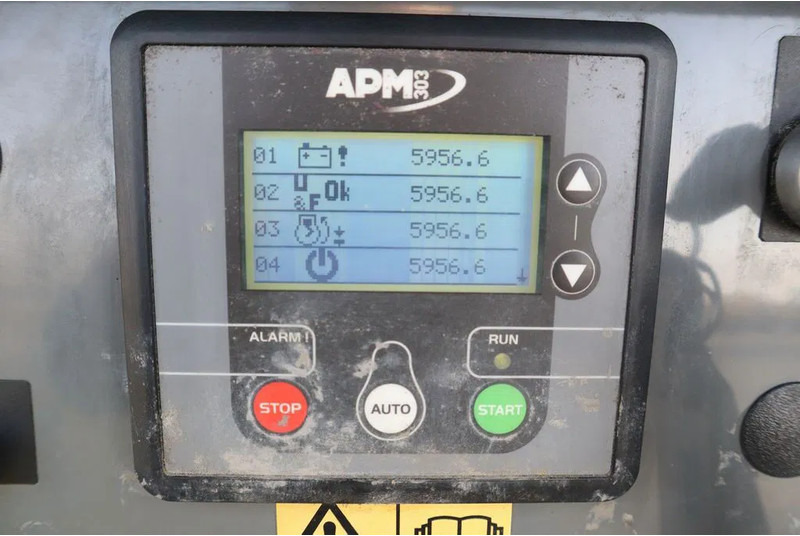Generator set SDMO R44C3 | 44 KVA | GOOD WORKING: picture 11
