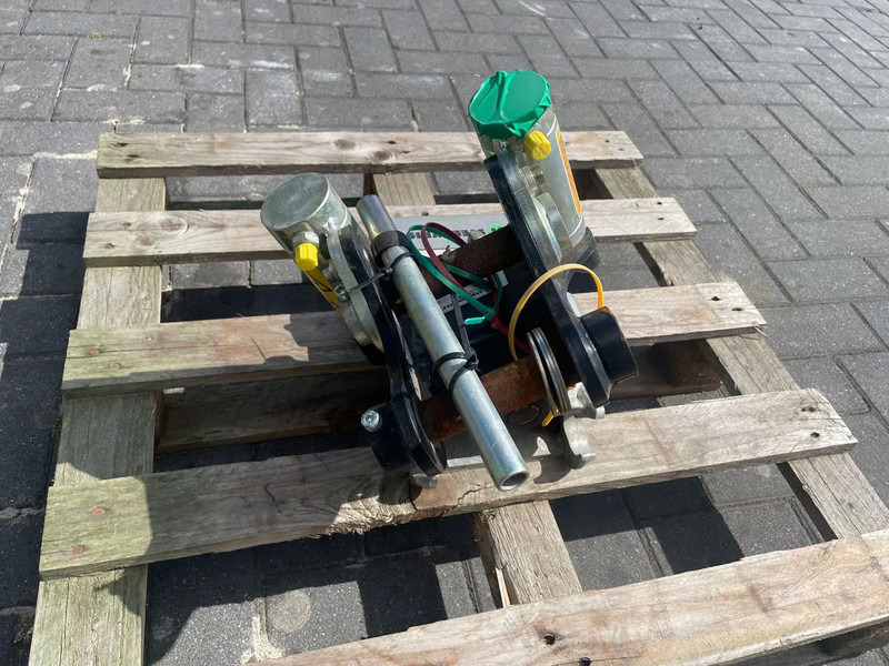 Sanderson STEELWRIST TMX S30 -180HA | TILT QUICKCOUPLER | TILTING COUPLER | NEW - Tiltrotator for Construction machinery: picture 4 Sanderson STEELWRIST TMX S30 -180HA | TILT QUICKCOUPLER | TILTING COUPLER | NEW - Tiltrotator for Construction machinery: picture 4