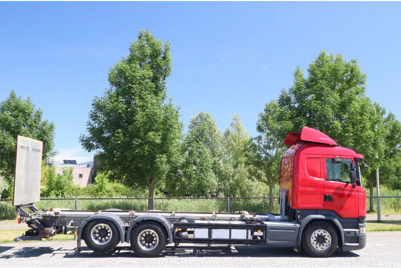 Scania R580 V8 | 6X2 | BDF | RETARDER | TAILLIFT | EURO 6 - Cab chassis truck: picture 4 Scania R580 V8 | 6X2 | BDF | RETARDER | TAILLIFT | EURO 6 - Cab chassis truck: picture 4
