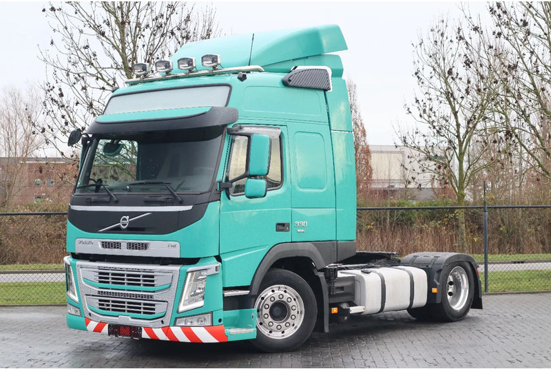 Volvo FM 330 | 4X2 | 275.000 KM ! | XLOW / LOW DECK - Tractor unit: picture 1 Volvo FM 330 | 4X2 | 275.000 KM ! | XLOW / LOW DECK - Tractor unit: picture 1