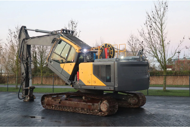 Volvo EC 250 EL | OILQUICK | DYNASET | TILT CABIN - Crawler excavator: picture 3 Volvo EC 250 EL | OILQUICK | DYNASET | TILT CABIN - Crawler excavator: picture 3