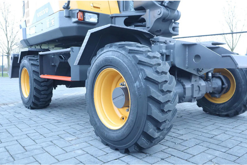 Wheel excavator Volvo EW 60 E | DEMO | 30 KM/H | ROTOTILT + GRIPPER | BUCKET: picture 8