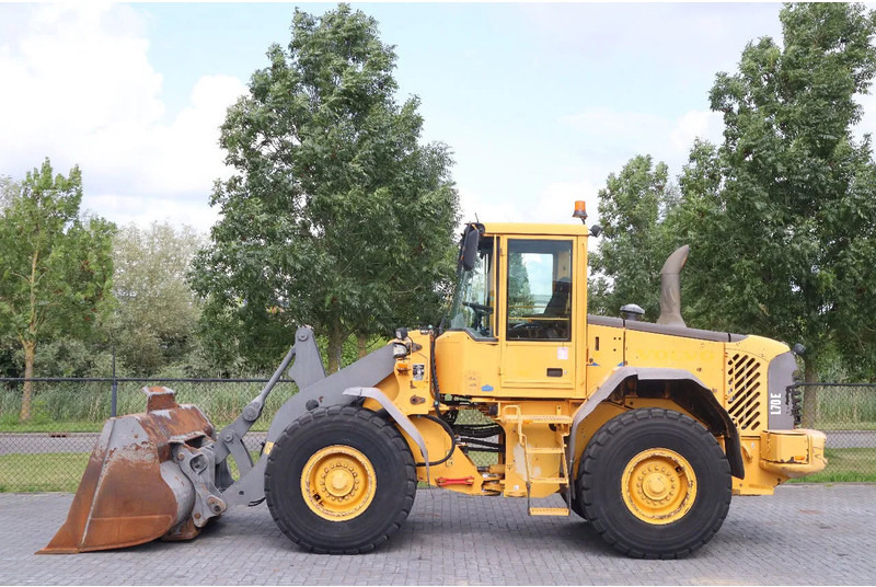 Volvo L70E | BUCKET | QUICK COUPLER | EXTRA FUNCT | AIRCO - Wheel loader: picture 1 Volvo L70E | BUCKET | QUICK COUPLER | EXTRA FUNCT | AIRCO - Wheel loader: picture 1