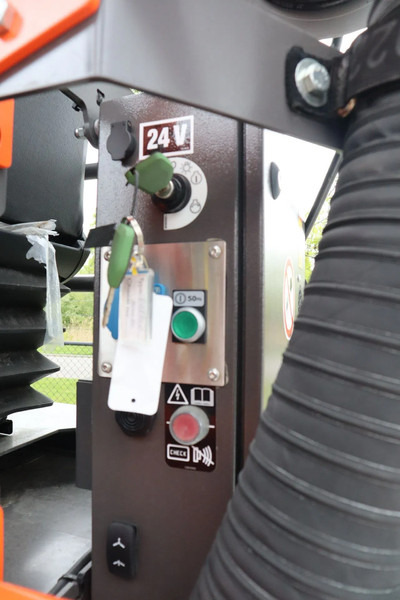 Asphalt machine Volvo P2870 D ABG | ASPHALT PAVER | NEW / UNUSED | BOMAG BF300: picture 19