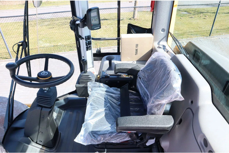 Roller Volvo SD75B | SD 75 B | NEW / UNUSED | 1 YEAR WARRANTY: picture 17 Roller Volvo SD75B | SD 75 B | NEW / UNUSED | 1 YEAR WARRANTY: picture 17
