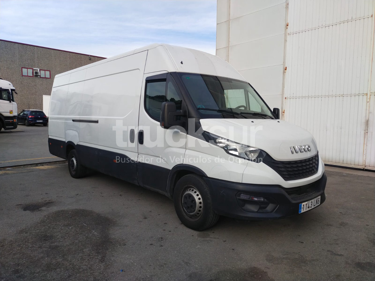 IVECO DAILY 35S16 - Box van: picture 2 IVECO DAILY 35S16 - Box van: picture 2