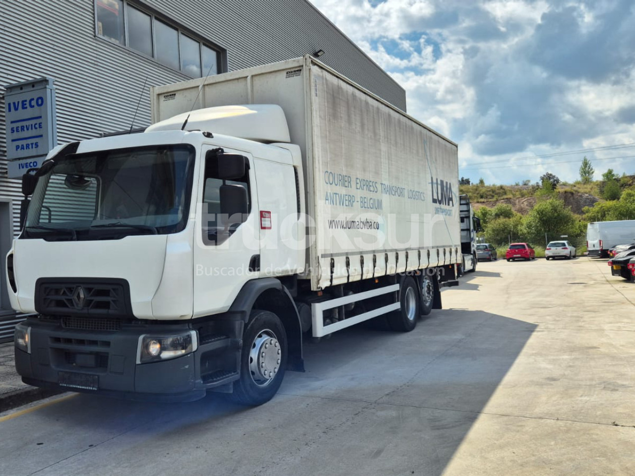 Curtainsider truck RENAULT D320.26: picture 38