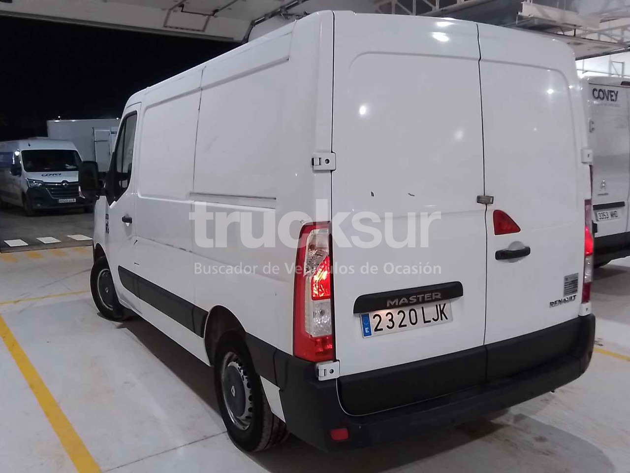 RENAULT MASTER 125.35 - Box van: picture 3 RENAULT MASTER 125.35 - Box van: picture 3
