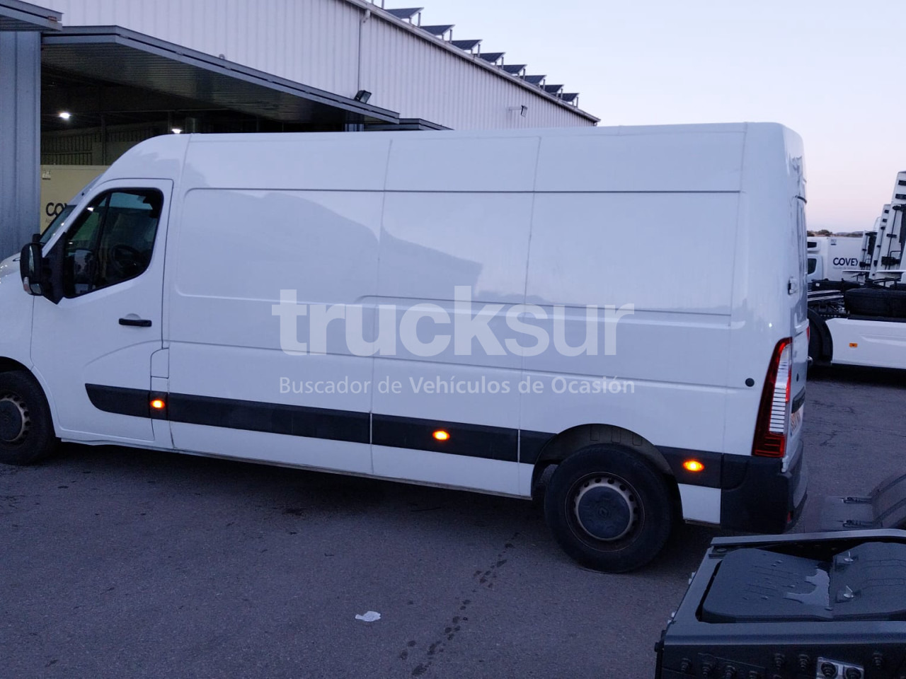 RENAULT MASTER 150.35 - Box van: picture 4 RENAULT MASTER 150.35 - Box van: picture 4